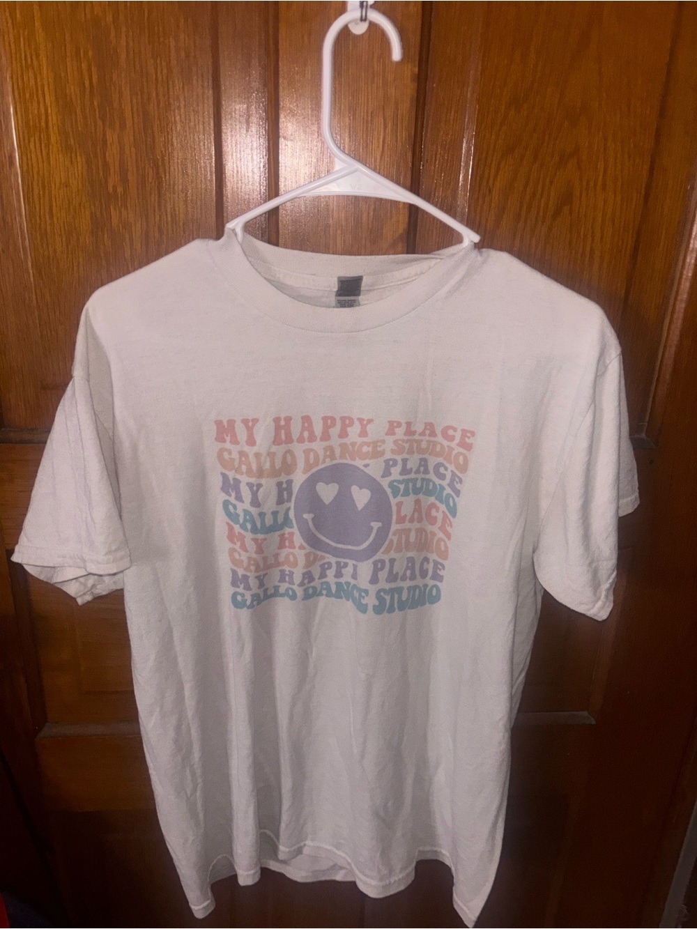 Graphic Tee with Pastel Smiley "My Happy Place"